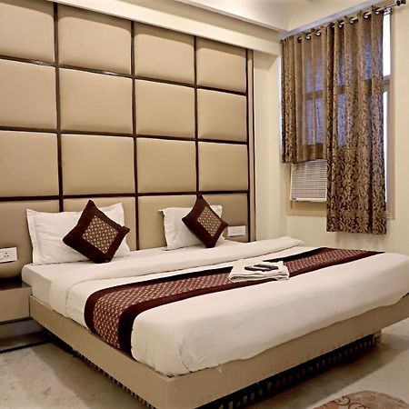 Hotel Klick International At "5 Min Walking " From New Delhi Railway Station Eksteriør billede