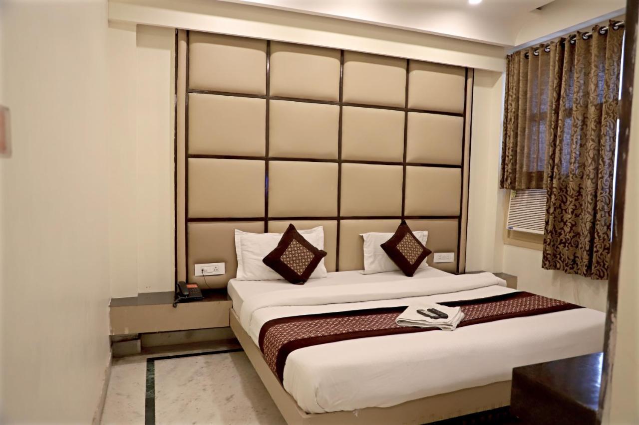 Hotel Klick International At "5 Min Walking " From New Delhi Railway Station Eksteriør billede