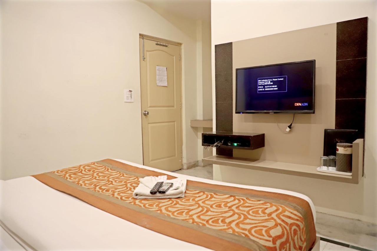 Hotel Klick International At "5 Min Walking " From New Delhi Railway Station Eksteriør billede