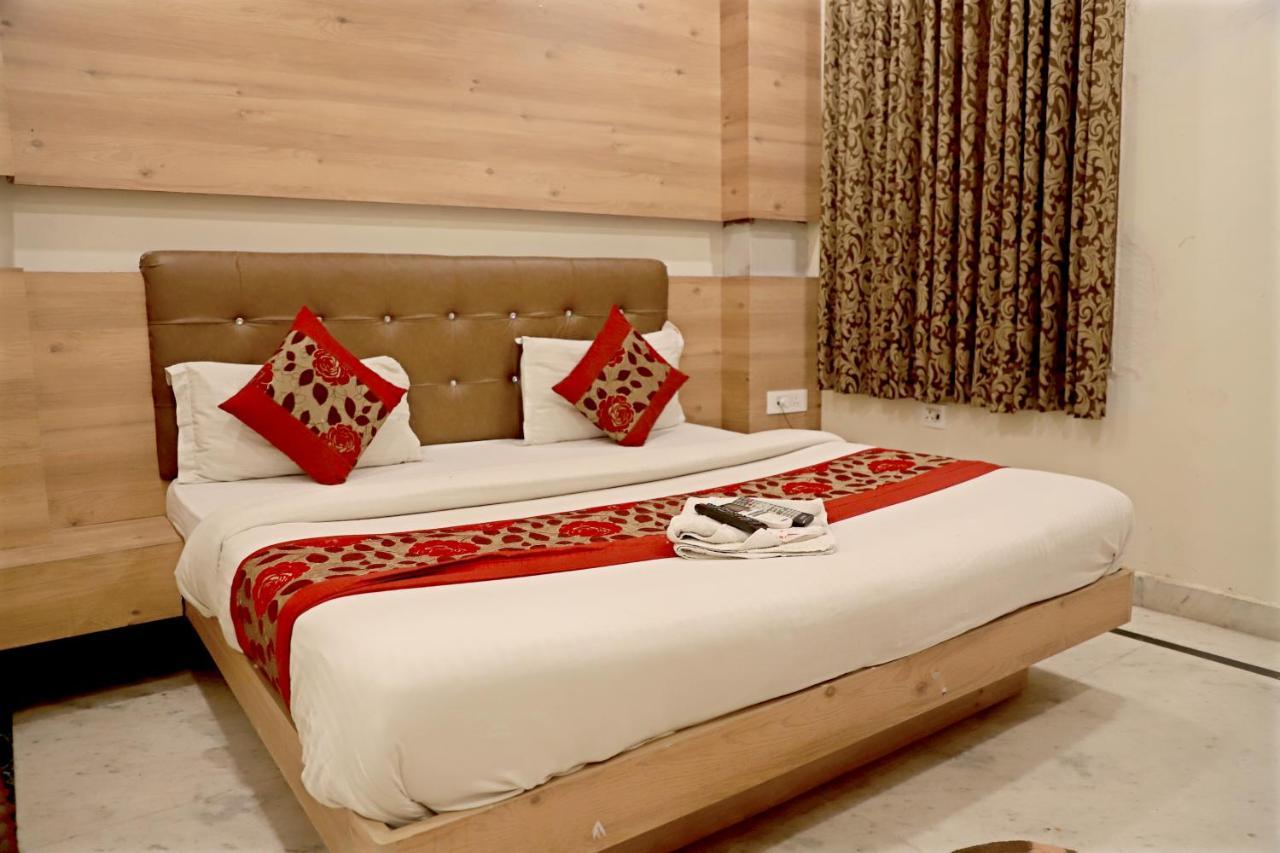 Hotel Klick International At "5 Min Walking " From New Delhi Railway Station Eksteriør billede